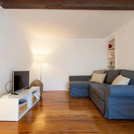 Apartman Authentic & *