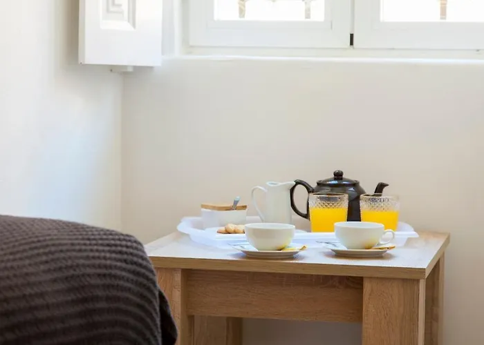 Authentic & 아파트 *